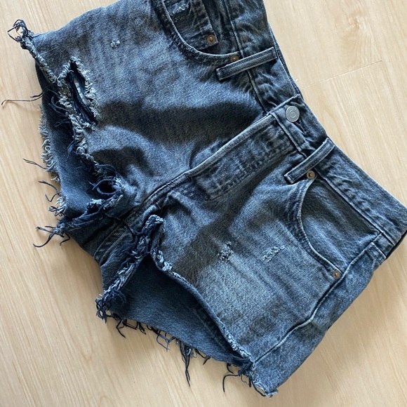 Levi’s 501® original women’s shorts - Picture 3 of 3